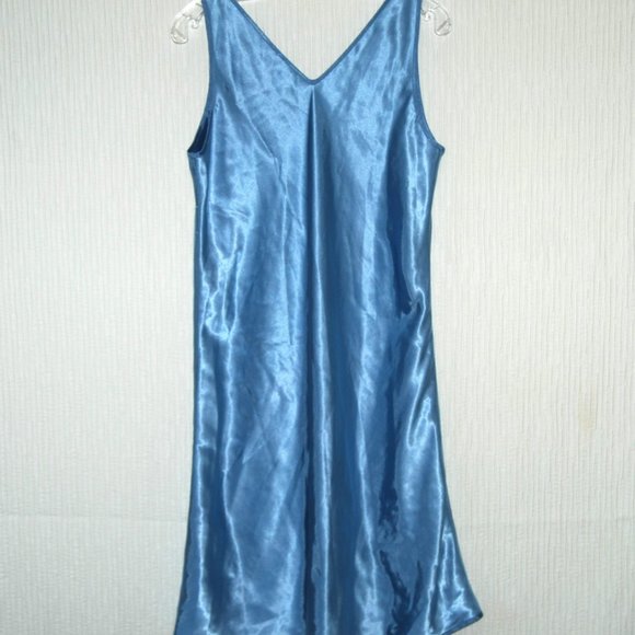 Women's Satin Underwear Sleepwear Night Dress - Picture 3 of 3